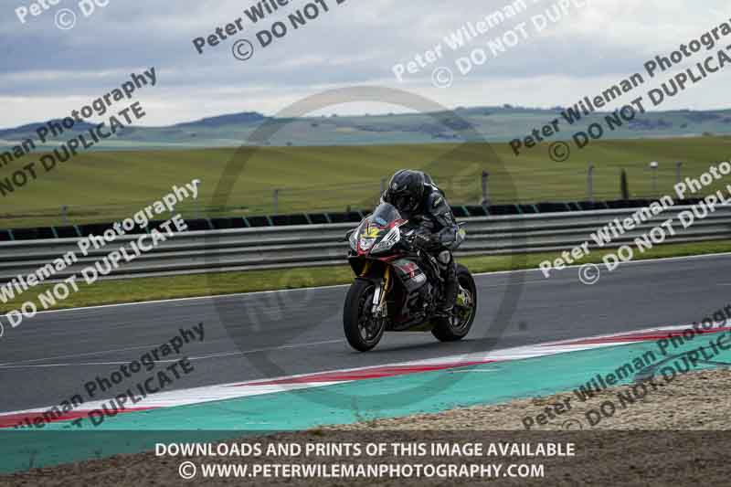 cadwell no limits trackday;cadwell park;cadwell park photographs;cadwell trackday photographs;enduro digital images;event digital images;eventdigitalimages;navarra;no limits trackdays;peter wileman photography;racing digital images;trackday digital images;trackday photos